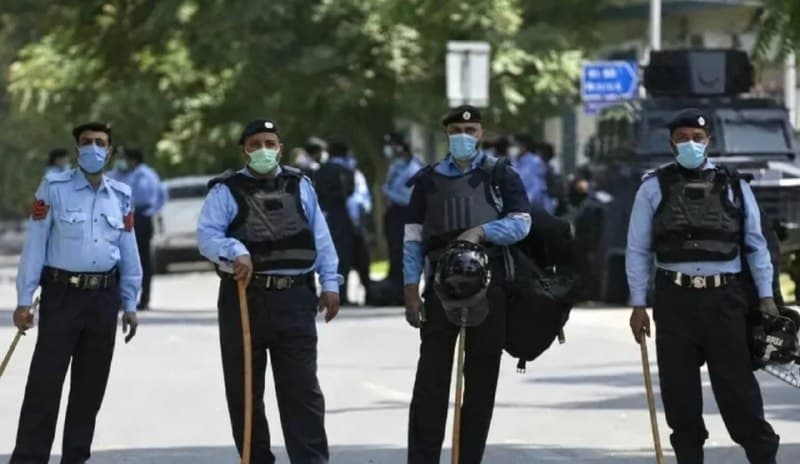 Pakistan Affairs|Robbery in Uniform: 4 Serving Islamabad Police Officers Arrested Over Robbery of Chinese Residents