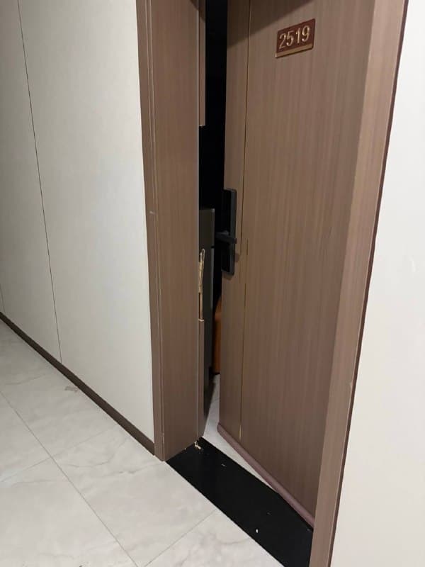 KH Affairs|Gendarmerie Raids Wanlong Apartment in Sihanoukville, Detaining Several