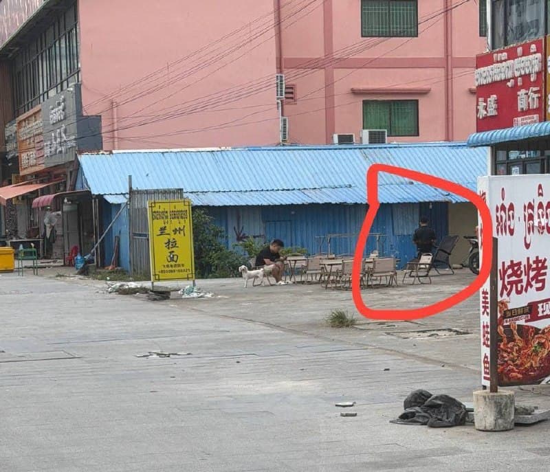 Cambodia Affairs|Red Rose Hotel in Sihanoukville Reportedly Surrounded