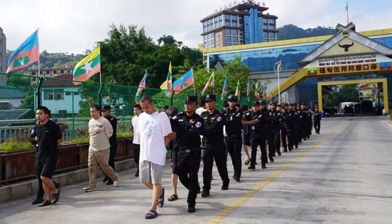 缅家事|佤邦再移交32名非法入境人员,今年累计遣返1449人