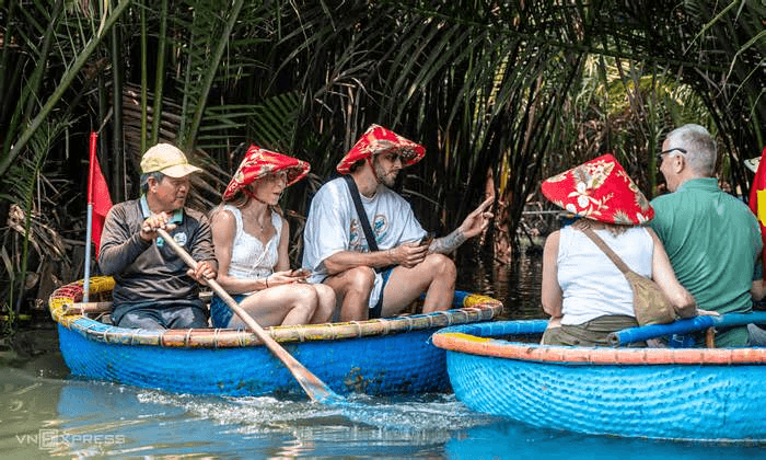 Photo 1 · Vietnam