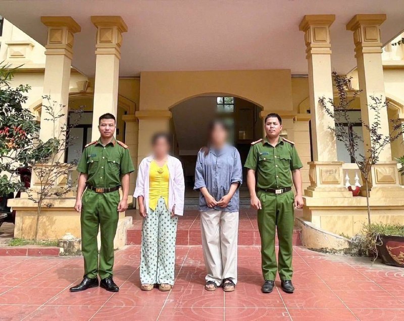 Photo 2 · Vietnam