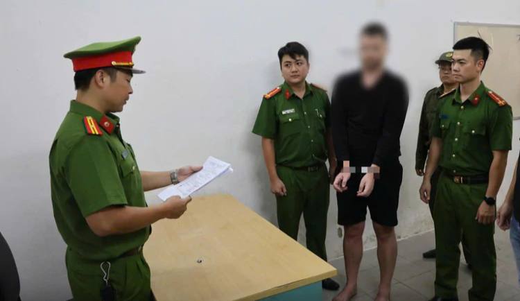 រូបភាព 2 · វៀតណាម